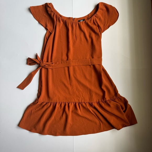 Dkny Dresses & Skirts - DKNY Vibrant Burnt Orange Ruffle Dress‎